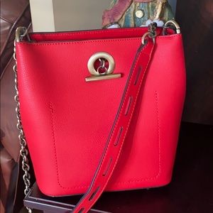 🎄 SONDRA ROBERTS CROSSBODY 🎄